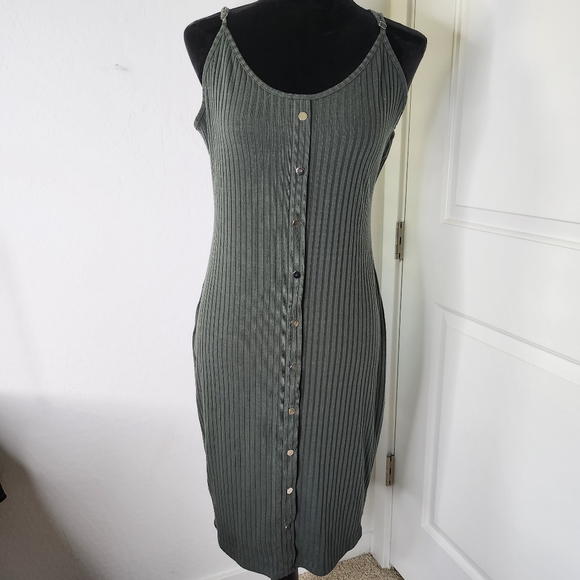 love J Dresses & Skirts - 🫶🏽Ribbed dress